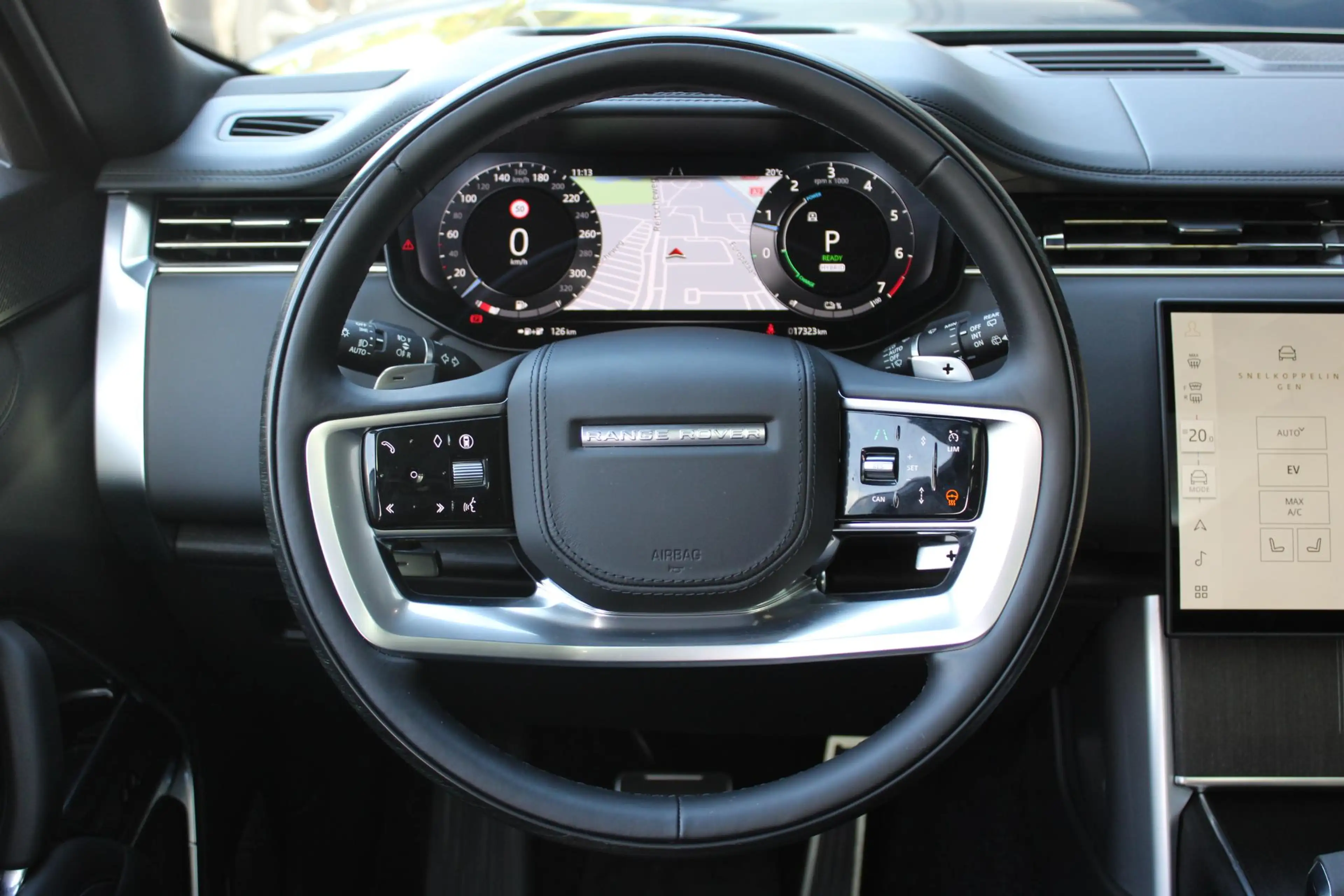 Land Rover Range Rover P550e SWB Autobiography | Petrolix Blue | 23 inch — photo 10