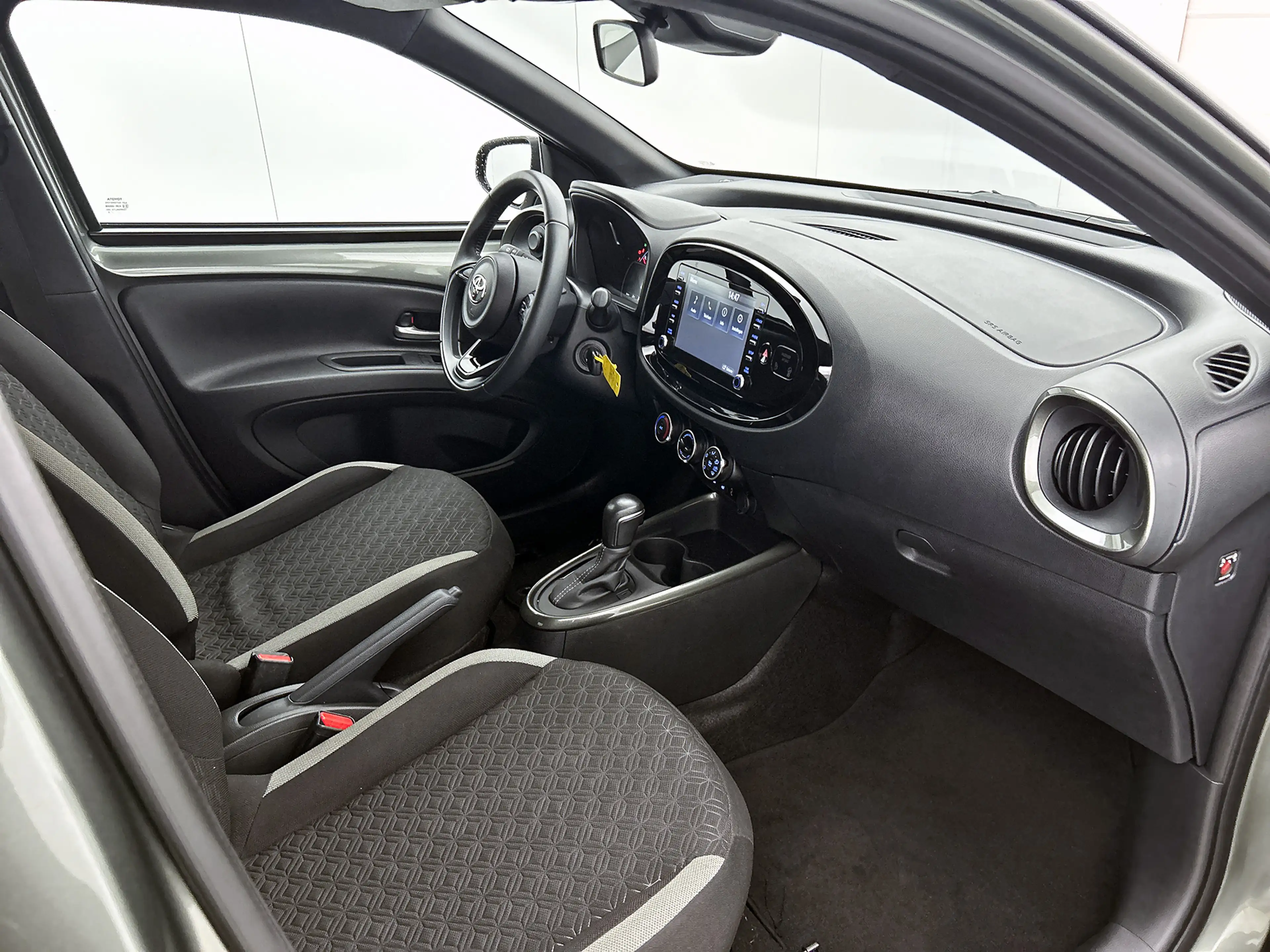 Toyota Aygo X 1.0 VVT-i S-CVT first Limited | Automaat | Stoelve — photo 6