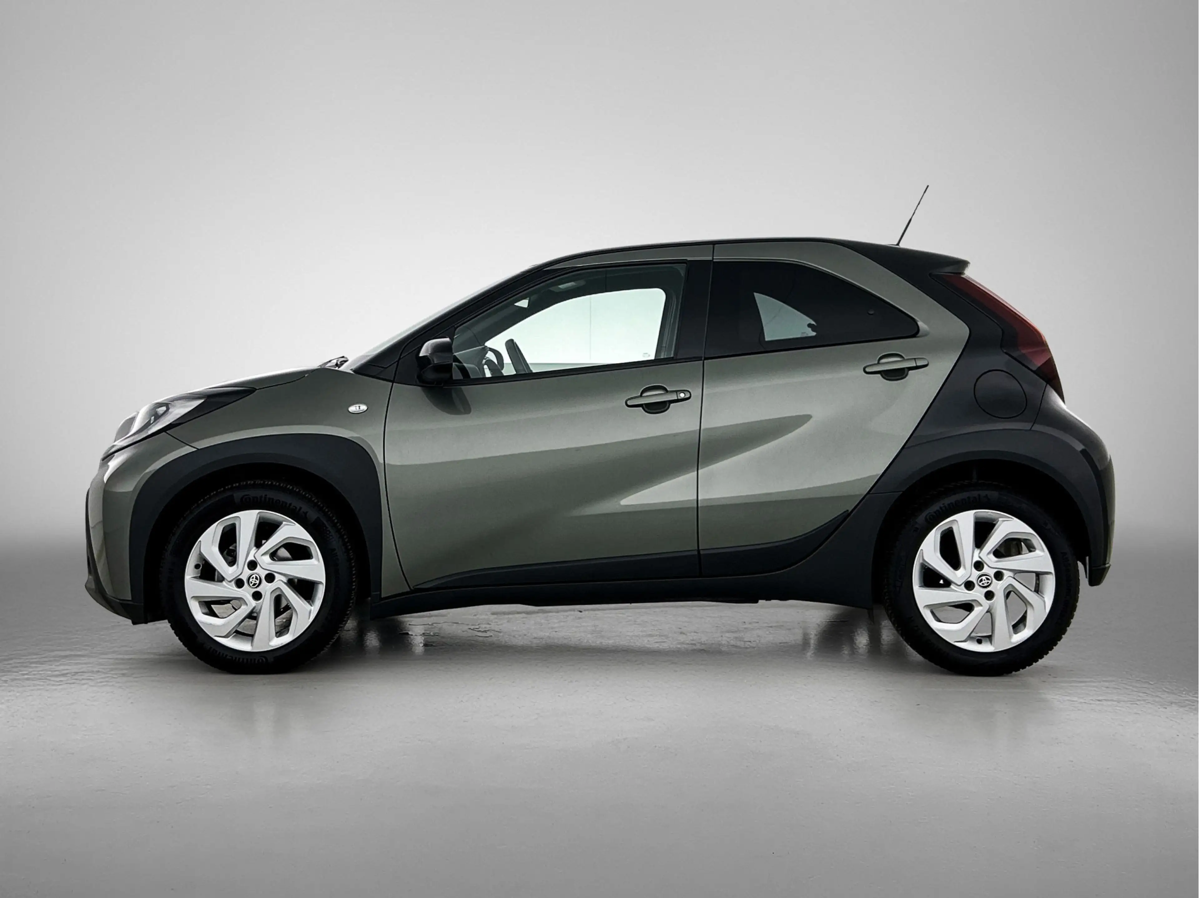 Toyota Aygo X 1.0 VVT-i S-CVT first Limited | Automaat | Stoelve — photo 3