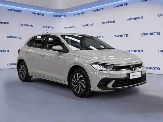 Volkswagen Polo view 8