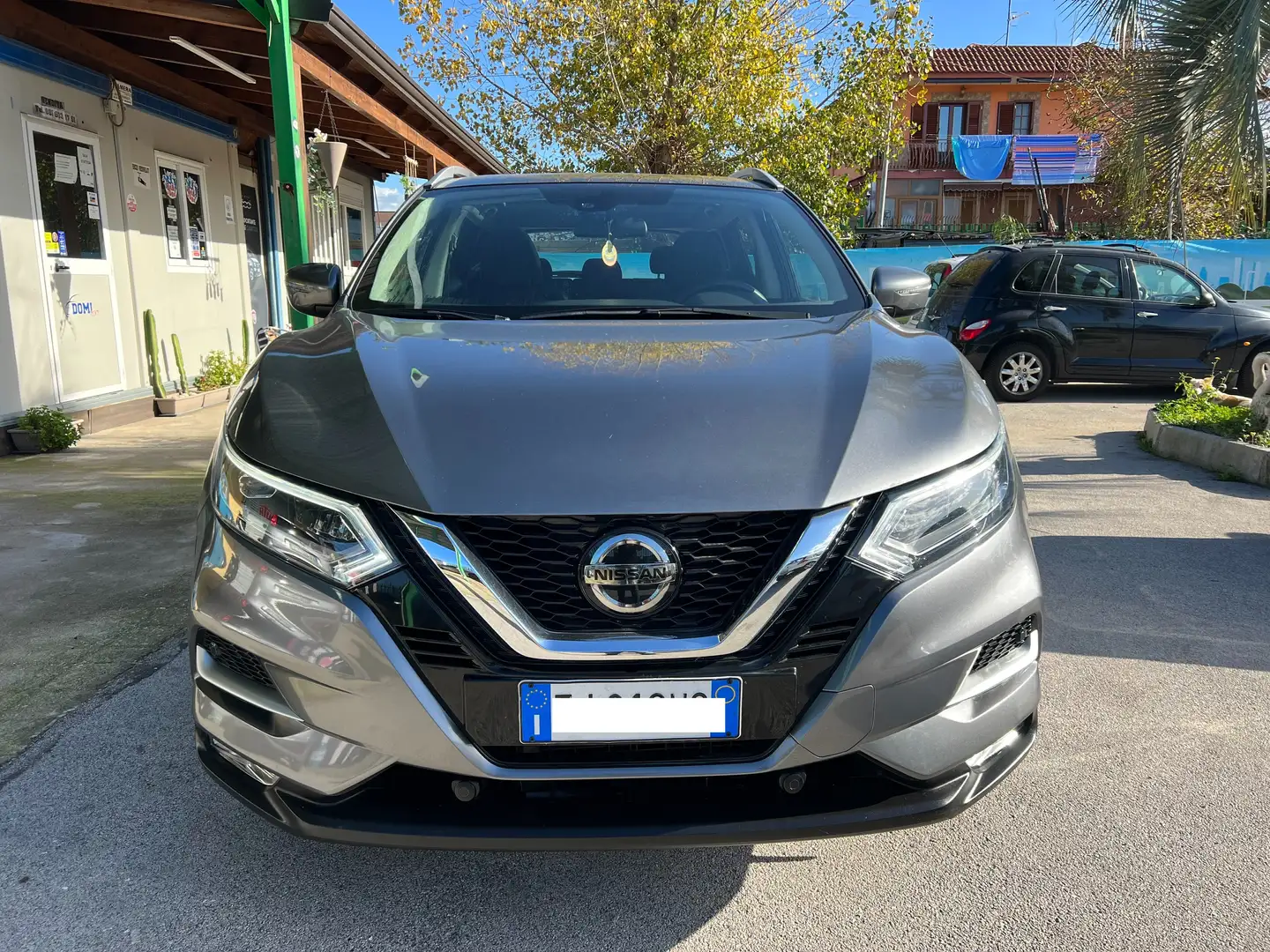 Nissan Qashqai Qashqai 1.6 dci Tekna 4wd 130cv  Tetto + Full LED Grigio - 2