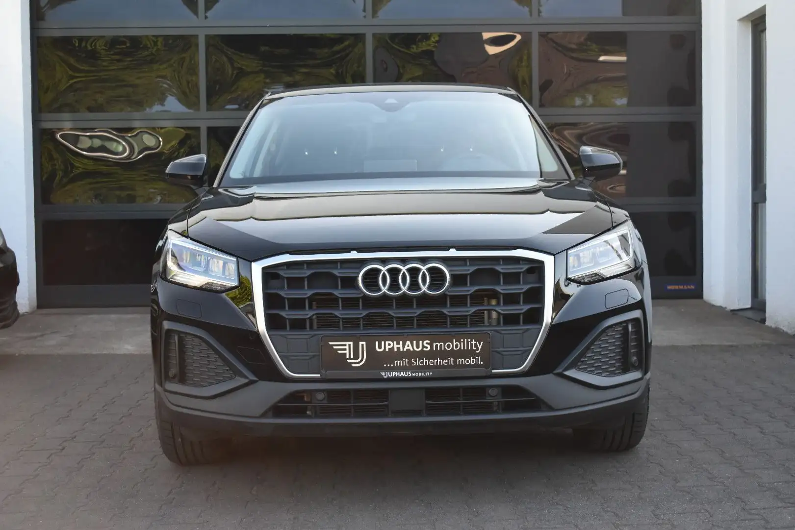 Audi Q2 30 TFSI*LED*Einparkhilfe*Alu*Bluetooth Noir - 2