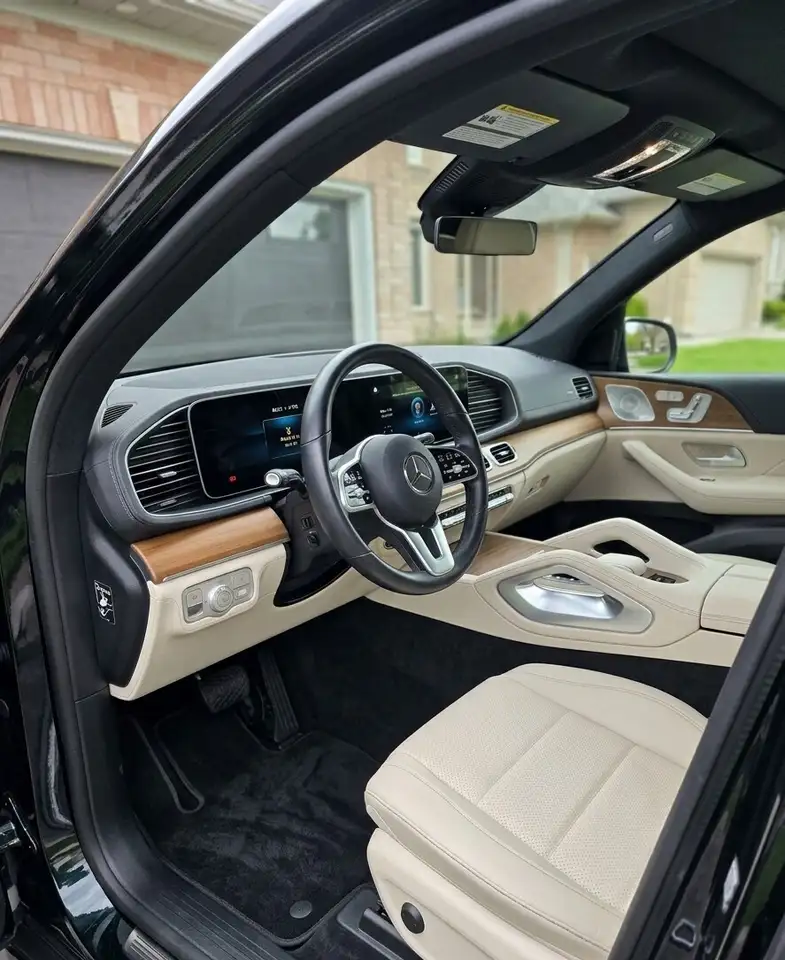 Mercedes-Benz GLE снимка Mercedes-Benz GLE