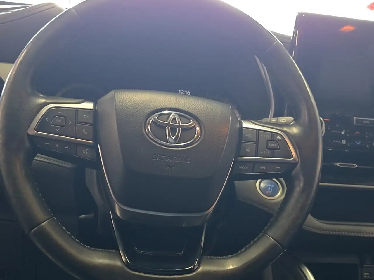 Toyota Highlander снимка Toyota Highlander