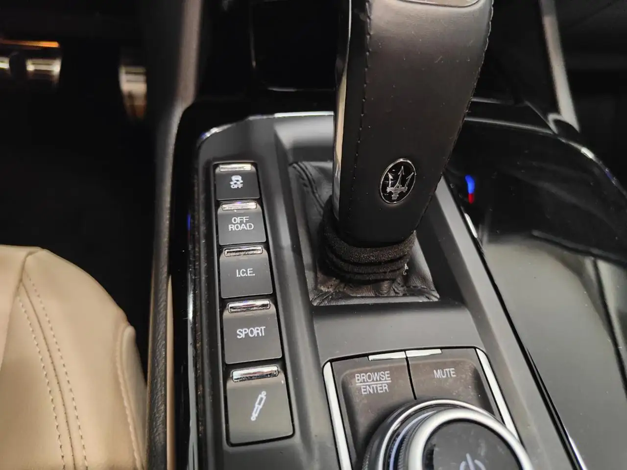 Maserati Levante 2022 HYBRID GT 4X4 TETTO SOSPENSIONI AD ARIA, миниатюра 29