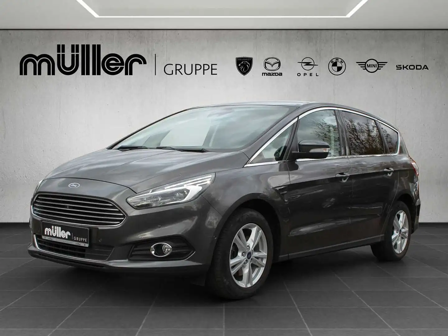 Ford S-Max 1.5 Eco Boost Titanium 7-Sitzer Gris - 1