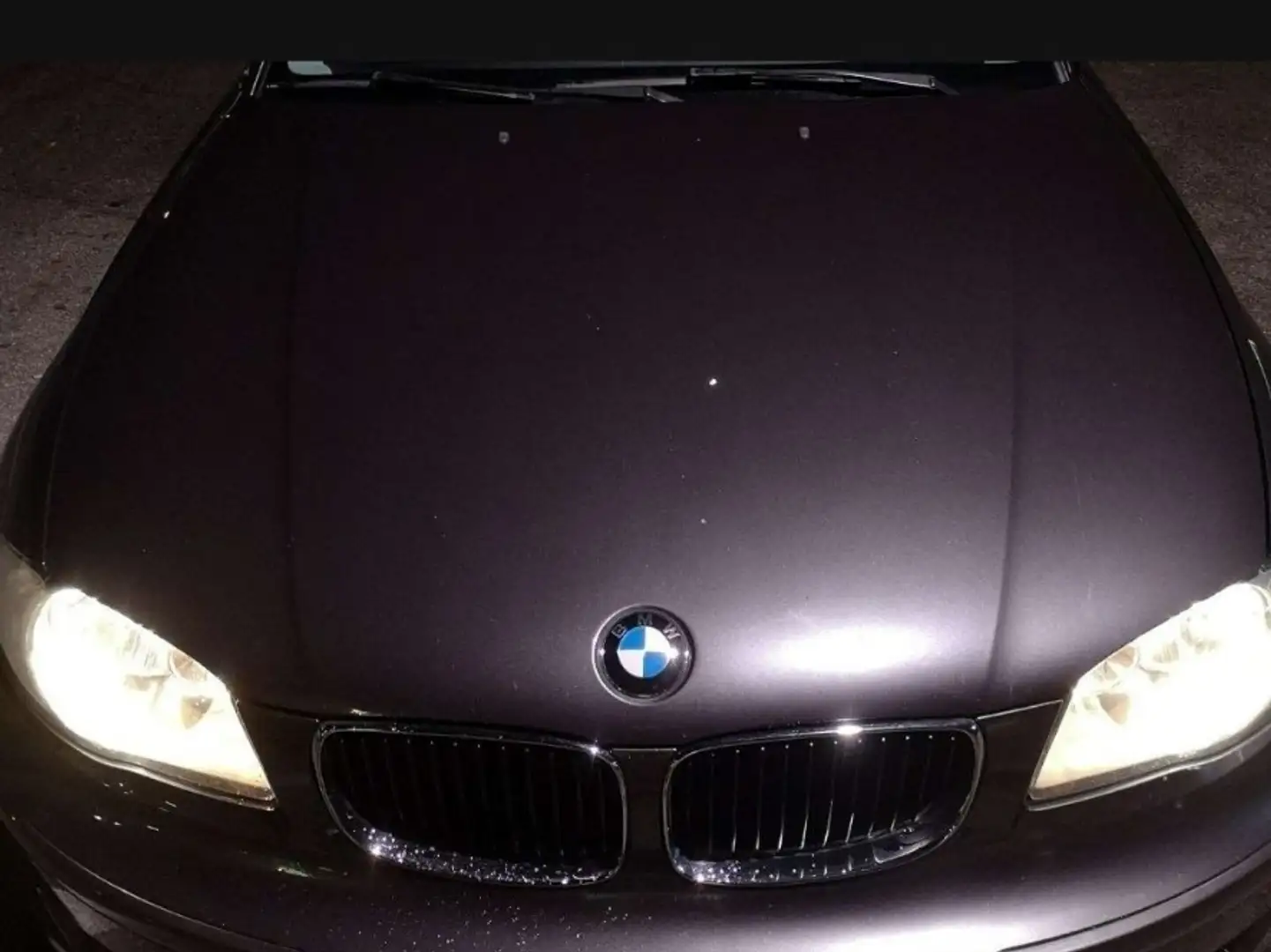 BMW 118 118d Violett - 1