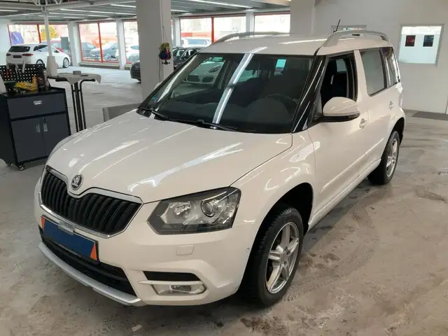 Skoda Yeti 1.8 TSI 4x4 DSG 1Hand SHZ*NAV*PDC*RK*BX*TEM