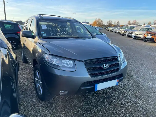 Hyundai SANTA FE