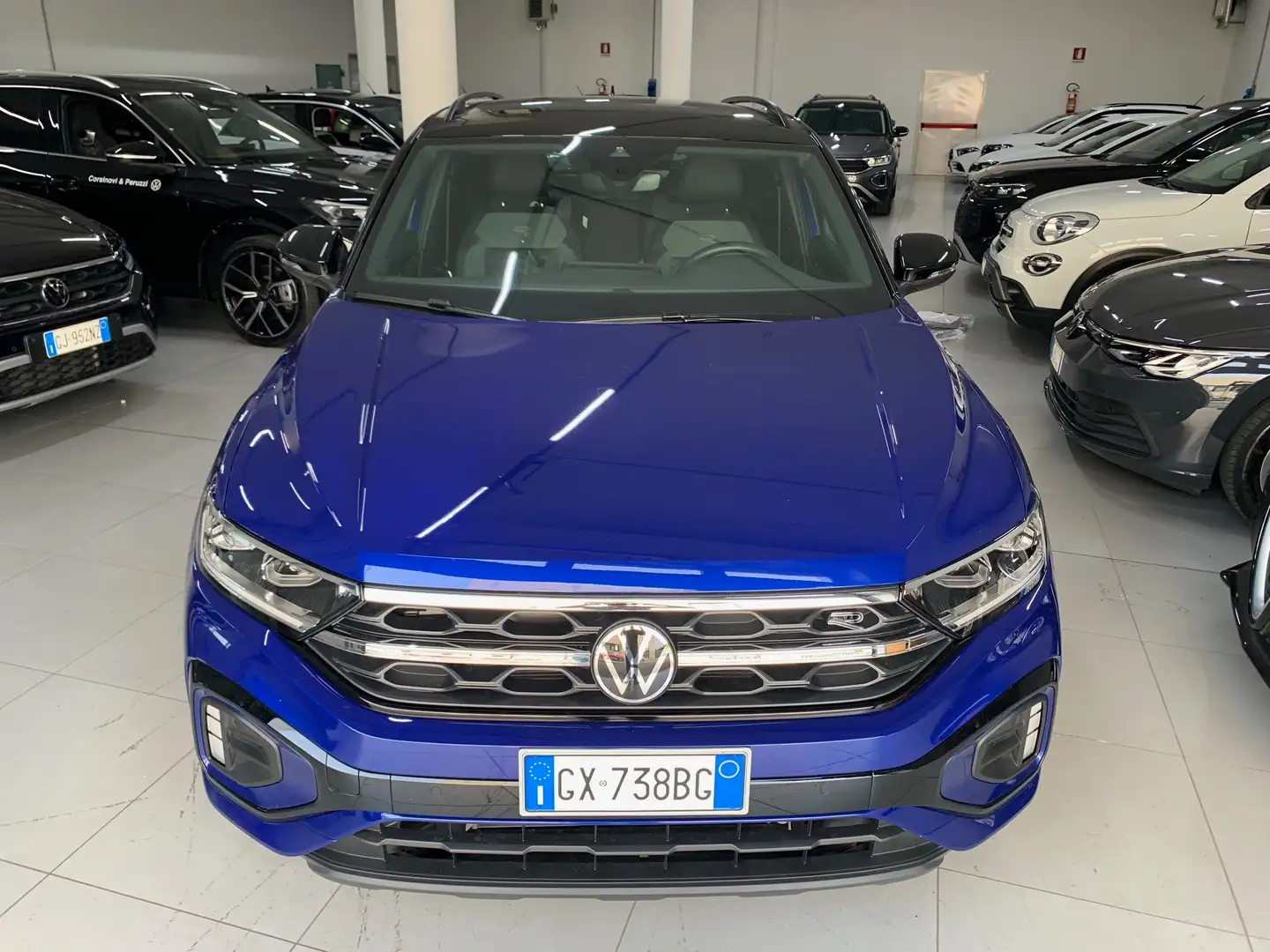 Volkswagen T-Roc 1.0 tsi R-Line 115cv solo 7.000 km!!! AZIENDALE!!! Blauw - 2