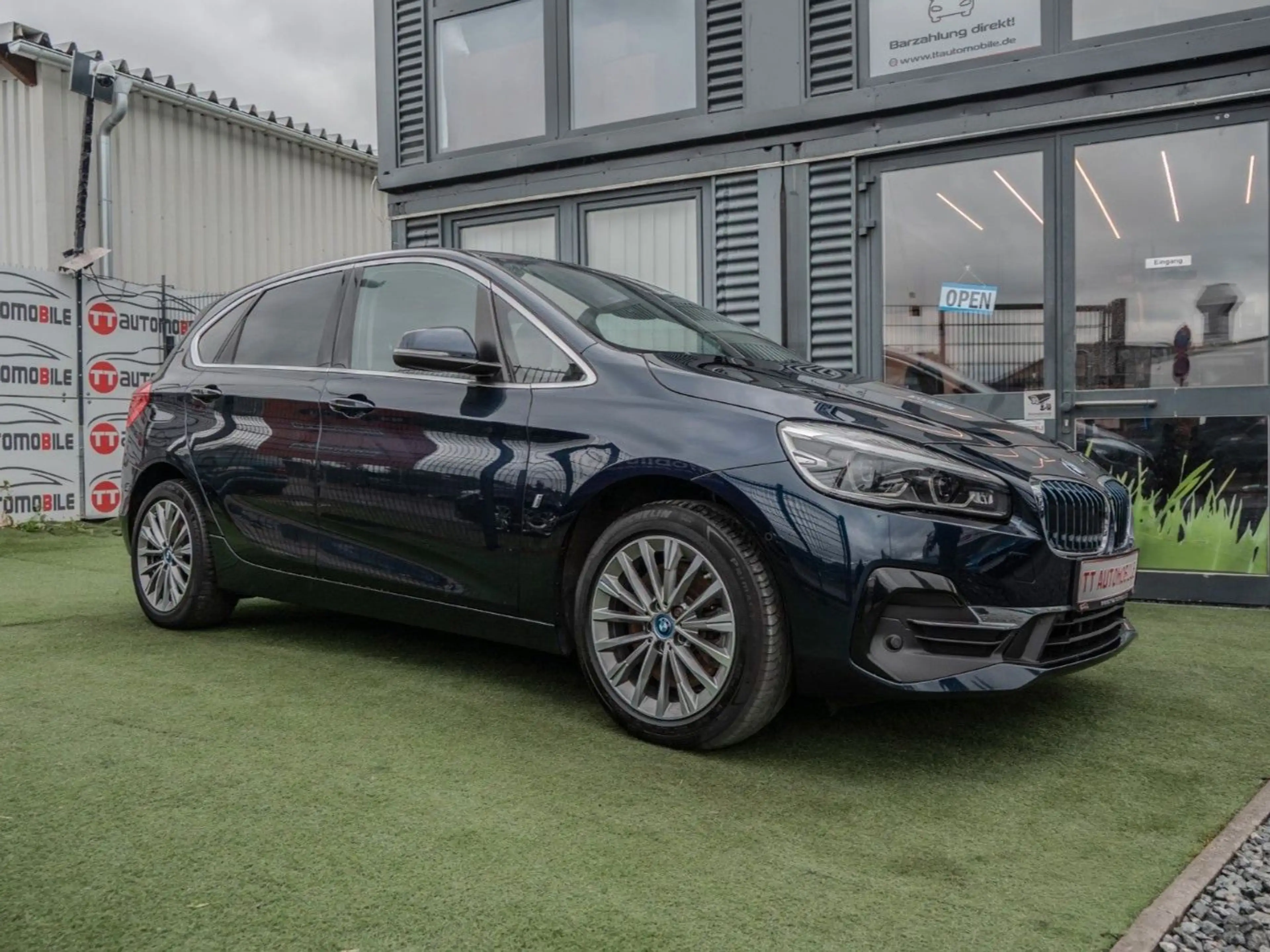 BMW 225 225xe Active Tourer Steptronic Luxury Line|LED|
