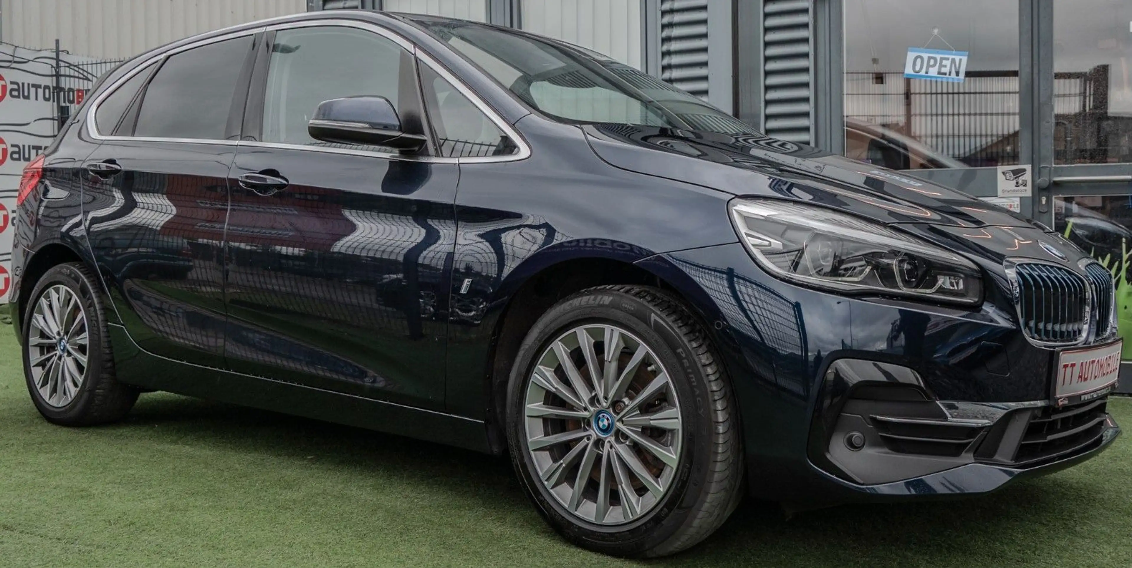 BMW 225 225xe Active Tourer Steptronic Luxury Line|LED| — photo 2