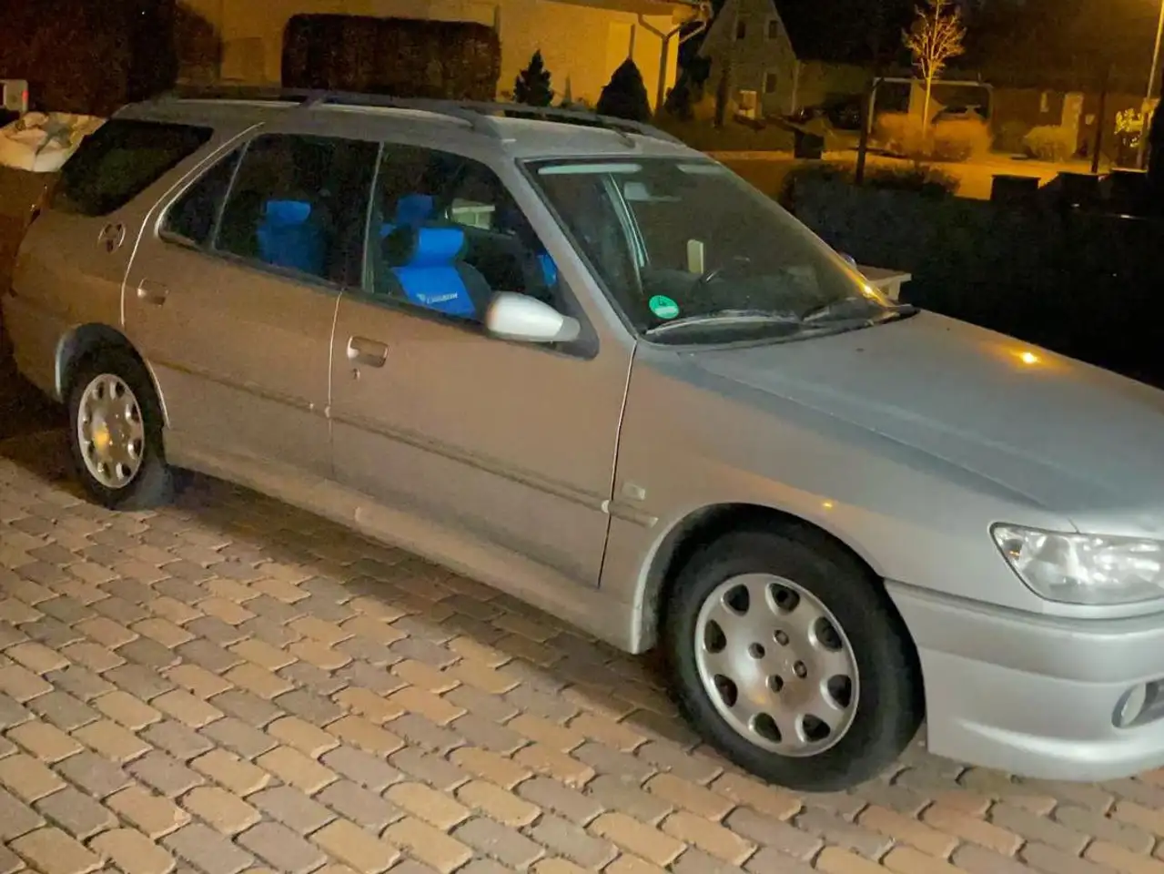 Peugeot 306