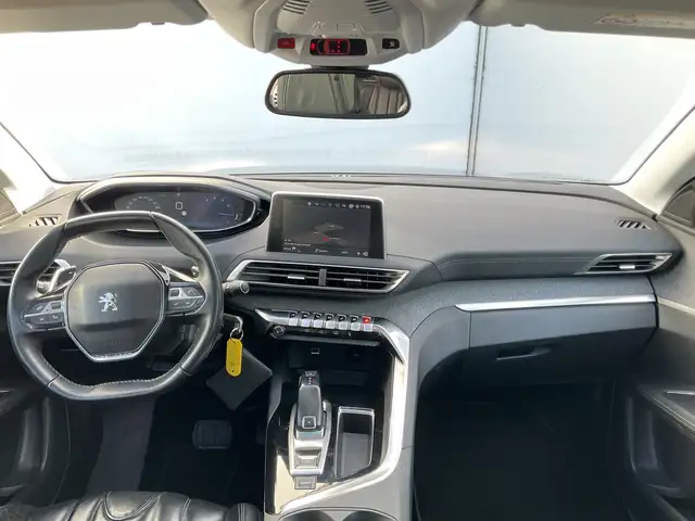 Peugeot 3008 view 8