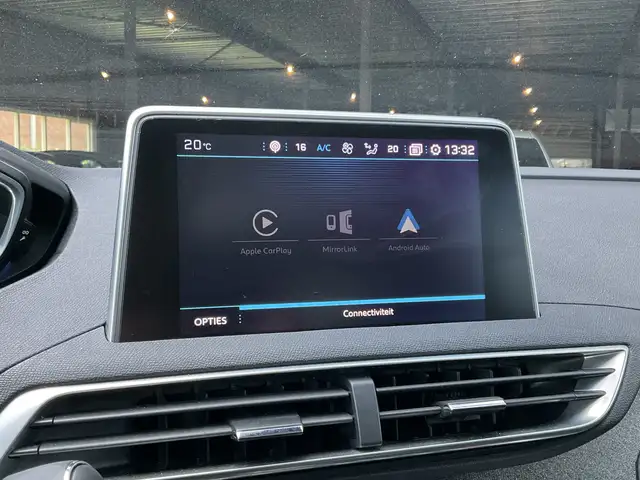 Peugeot 3008 view 11