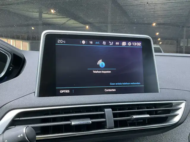 Peugeot 3008 view 13