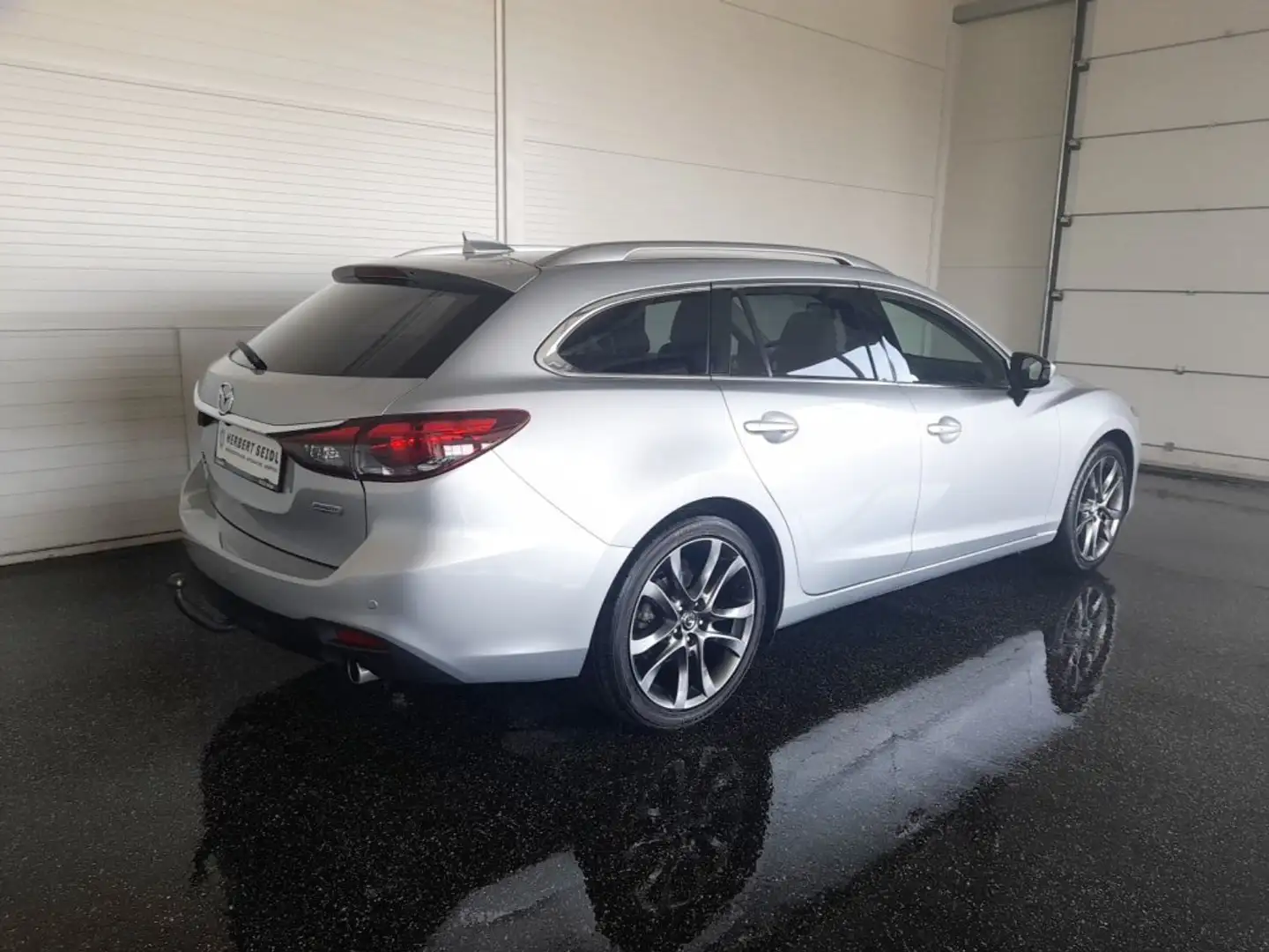 Mazda 6 Sport Combi REVOLUTION TOP 4x4 Aut. *VOLL LED / HEAD-UP / E-LEDER & MEMORY / BOSE SOUND / SPURHALTE-TOTWINKELASS.* Grau - 2