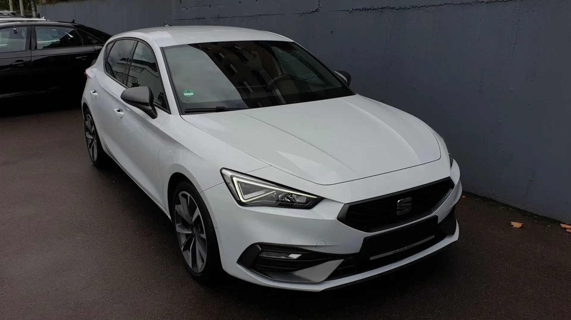 SEAT Leon 1.5 eTSI FR DSG Virtual/ACC/Kamera/Keyless Blanc - 2