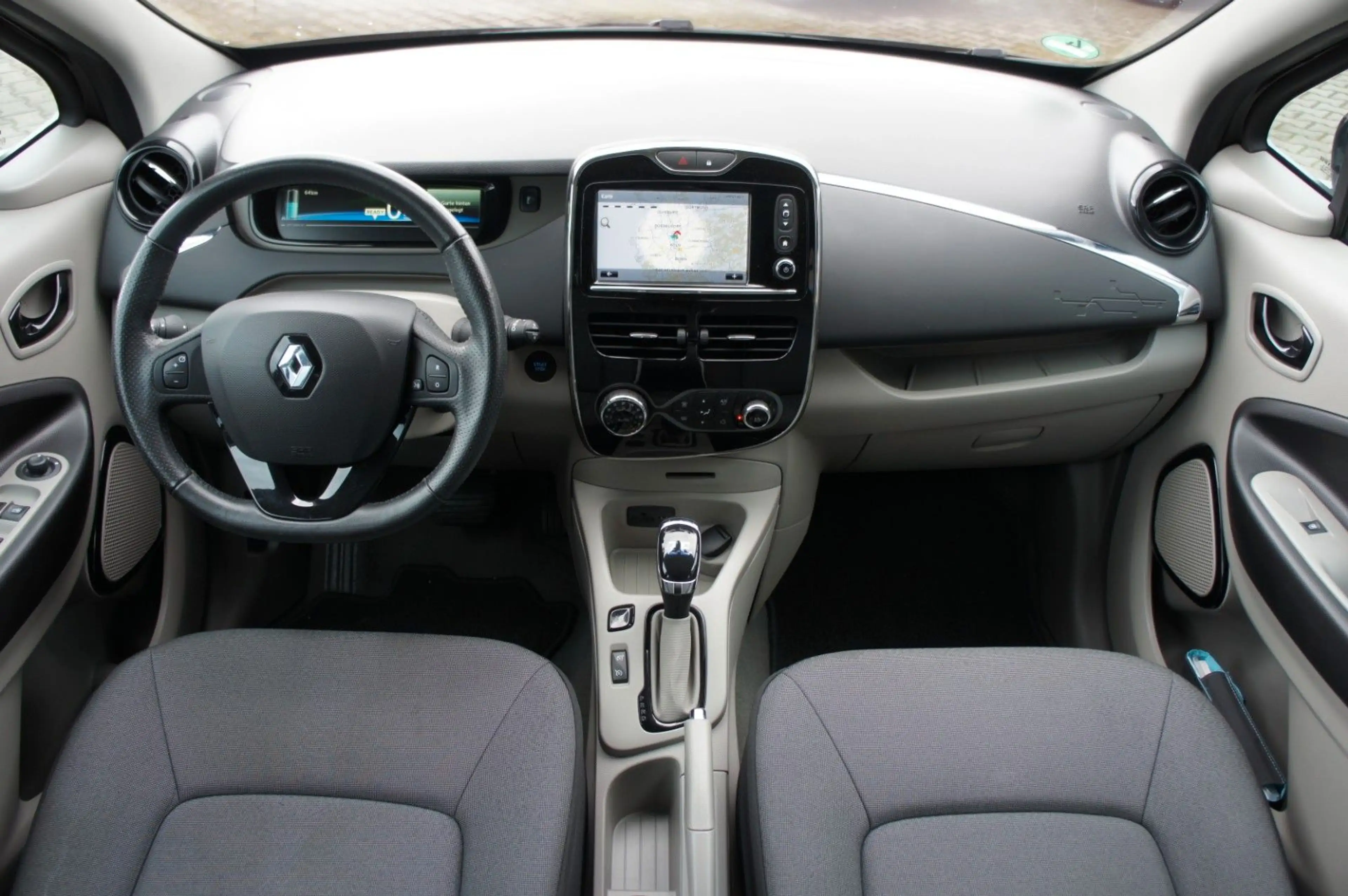 Renault ZOE Zoe Intens Elektro — photo 9