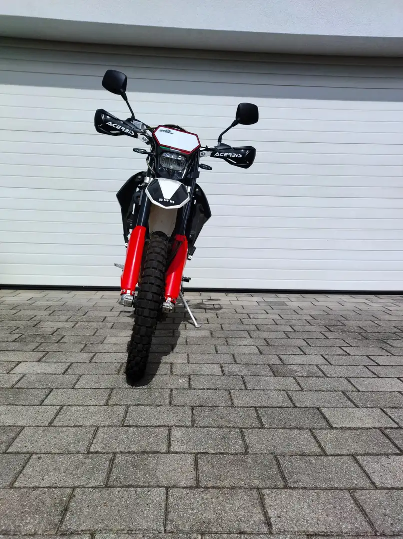 SWM RS 125 R Enduro Roşu - 2
