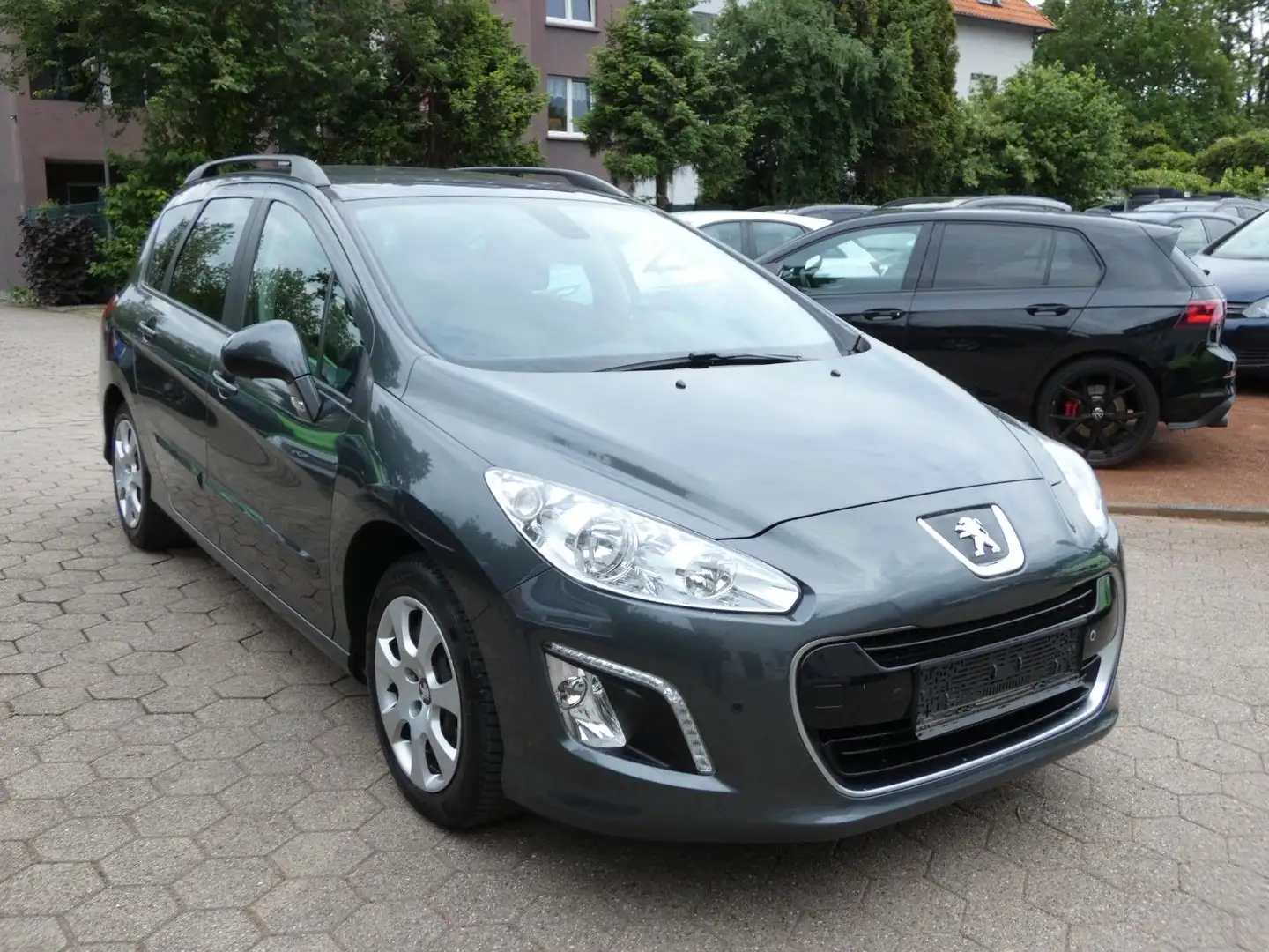 Peugeot 308 SW*Aut*Klima*Pdc* Grau - 2