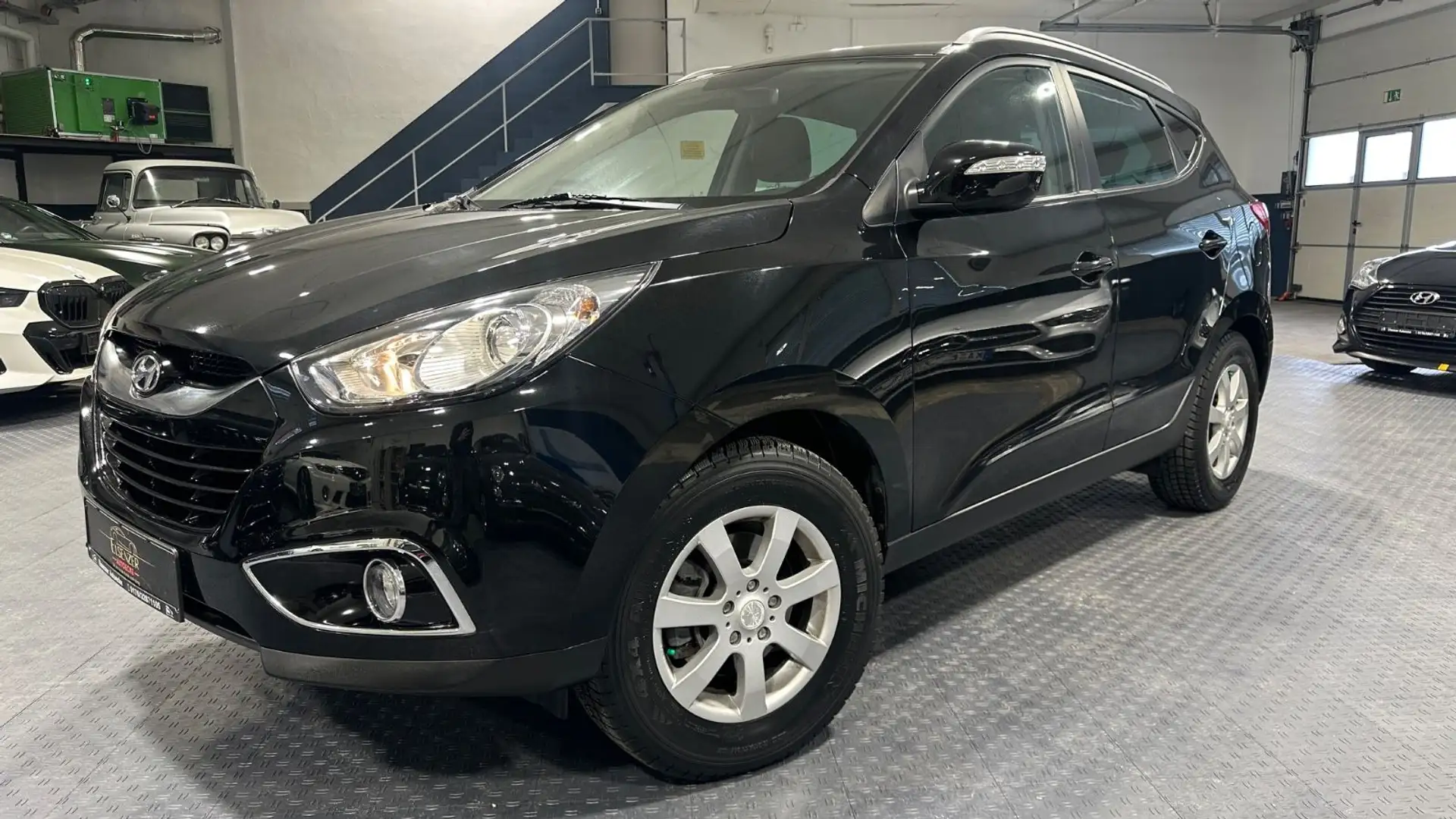 Hyundai iX35 Style 2WD Automatik wenig KM Noir - 2