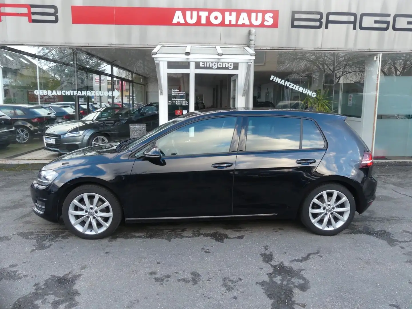 Volkswagen Golf VII Lim. Highline BMT Zwart - 1