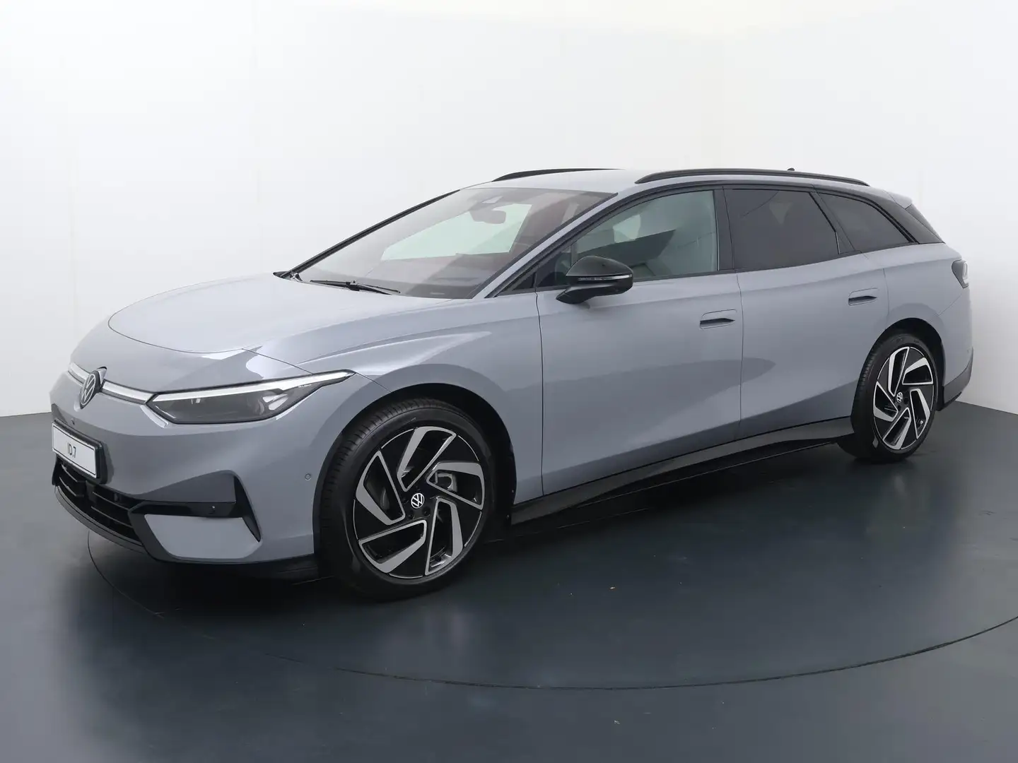 Volkswagen ID.7 Pro Business 77 kWh accu. 210 kW / 286 pk Variant Grijs - 1