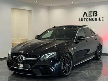 S 4Matic**Pano**Burmester**Driver’s Pack**Perform