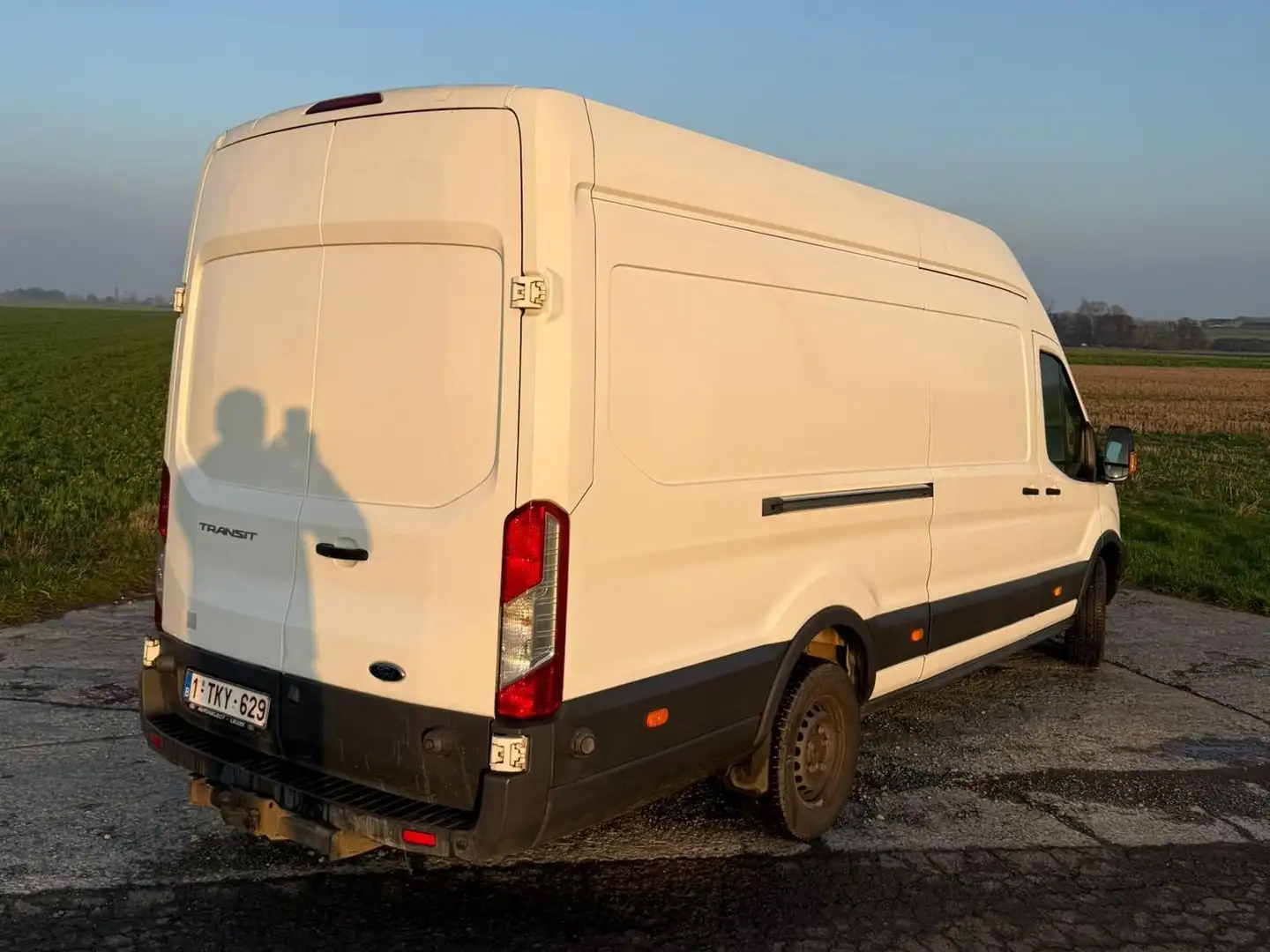 Ford Transit 2.2 TDCi L5 RWD Ambiente Wit - 2