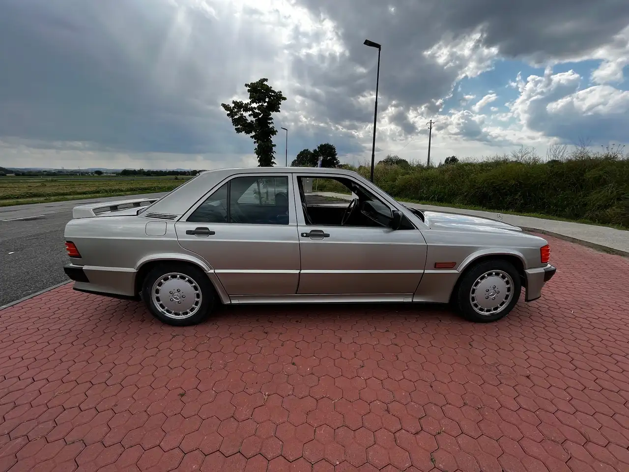 Mercedes-Benz 190 2.3 16 E 185cv, foto 6