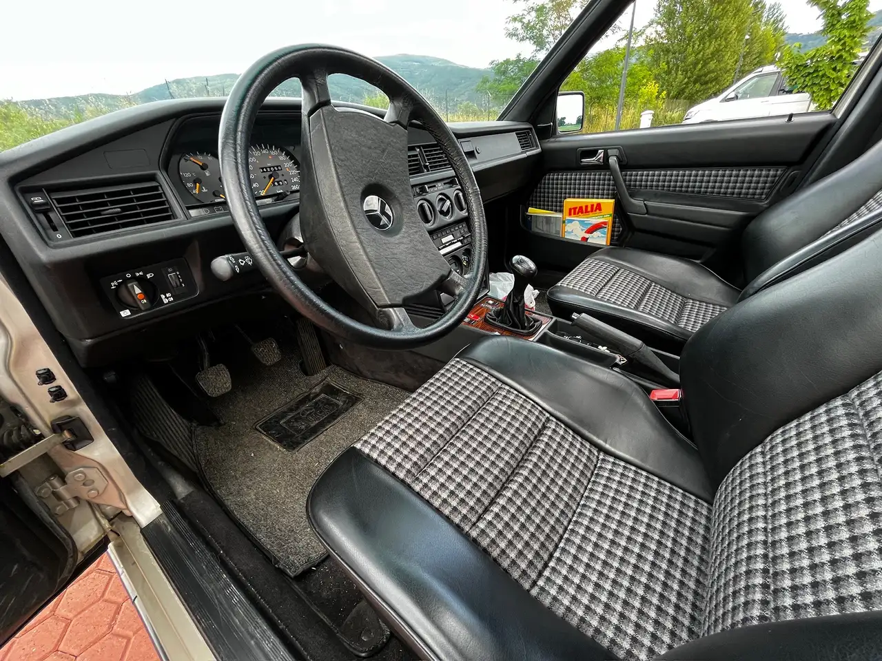 Mercedes-Benz 190 2.3 16 E 185cv, foto 9