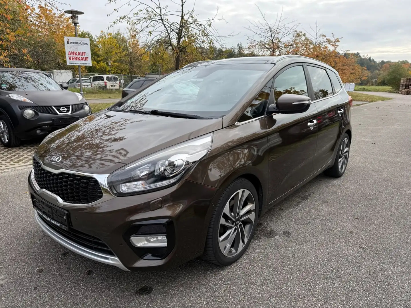 Kia Carens Spirit, Tüv 12/2026, 2. Hand, 7 Sitzer! Brun - 1