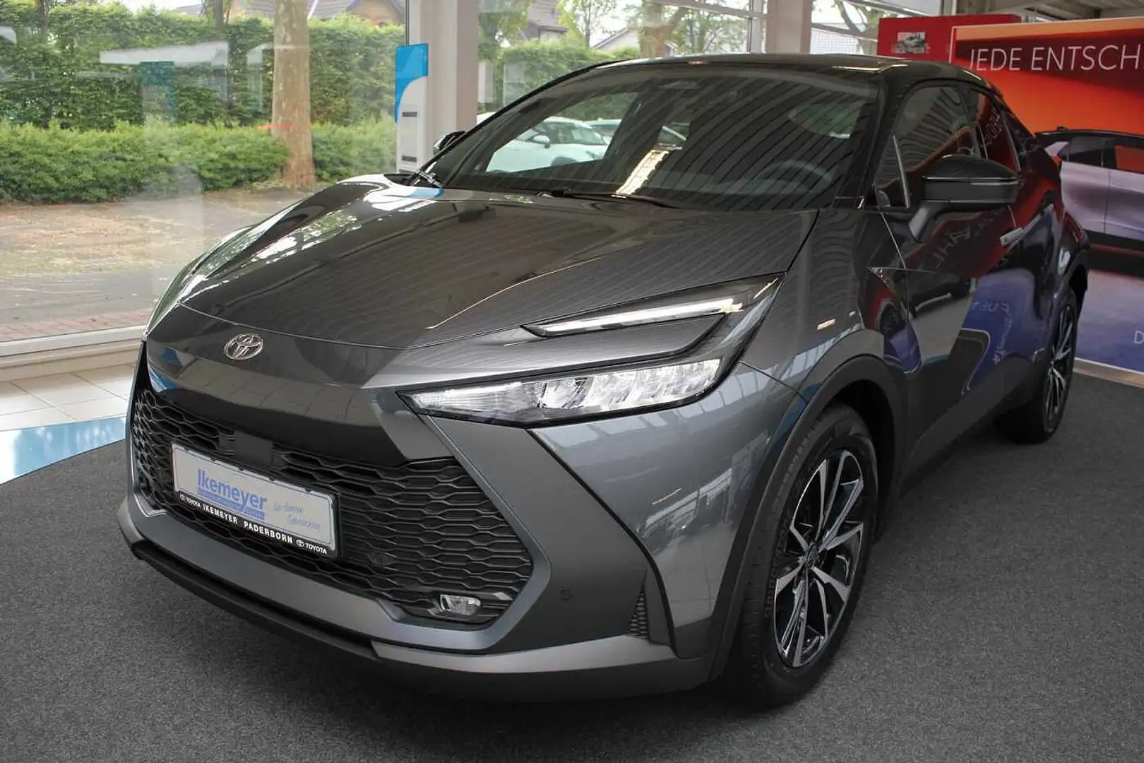 Toyota C-HR 1.8 Hybrid Team Deutschland Zweifarblackierung 18Z Grau - 1