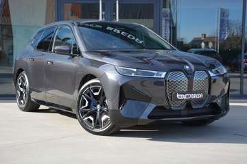 xDrive50 M-Sport/Skylounge/Softclose/Massage/ACC