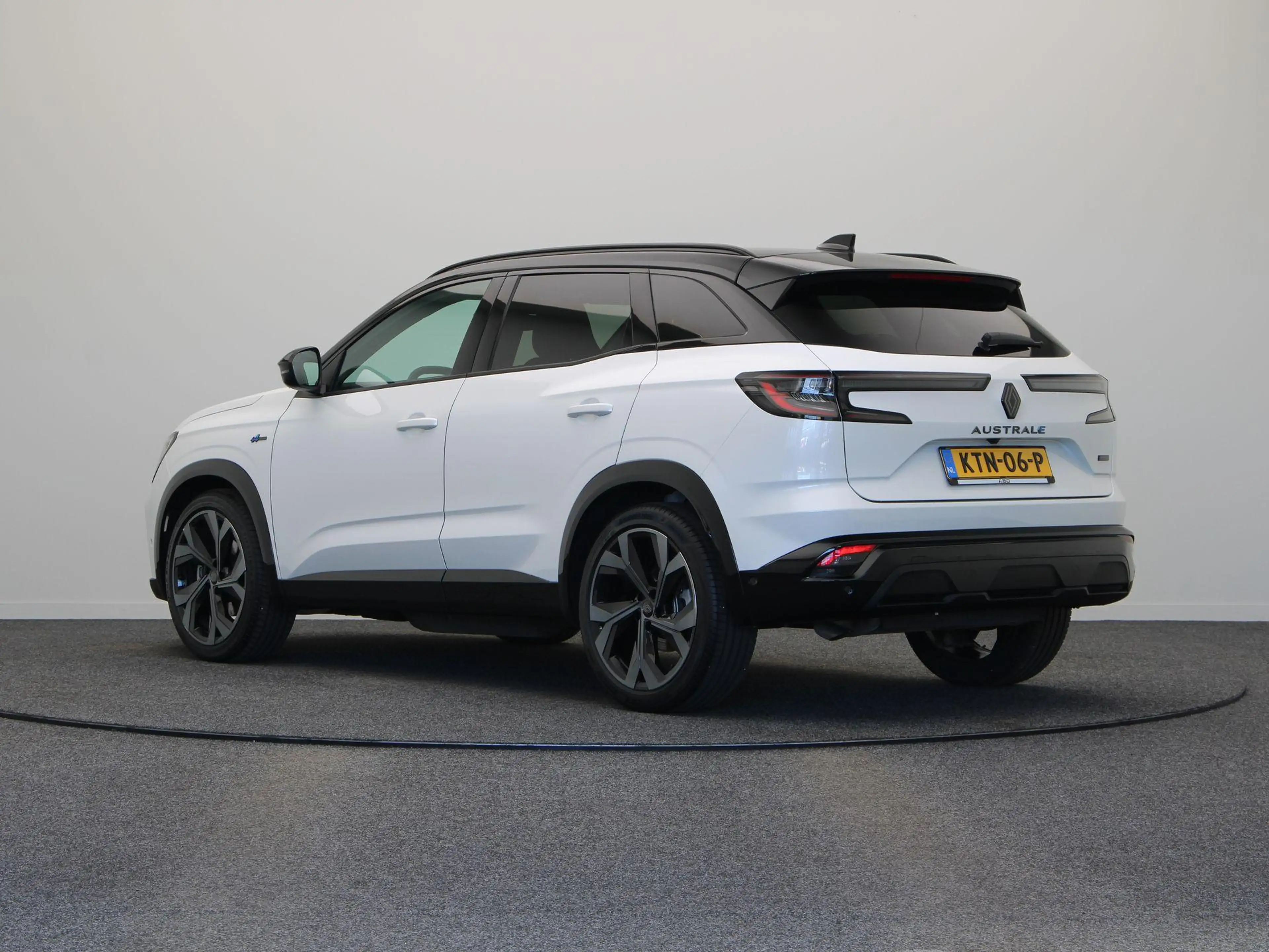 Renault Austral 1.2 E-Tech full hybrid 200 techno esprit Alpine | — photo 2