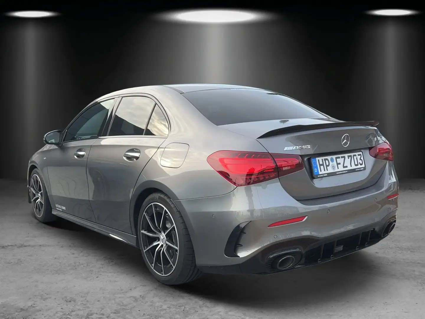 Mercedes-Benz A 35 AMG Mercedes-AMG A 35 4M Limousine+PSD+Keyless-GO Grau - 2