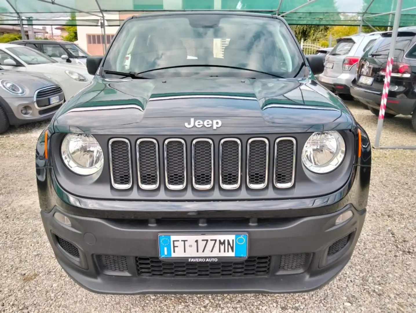 Jeep Renegade 1.6 E-TorQ EVO Sport Noir - 2