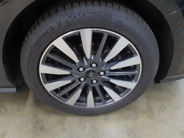 Ford Focus view 14