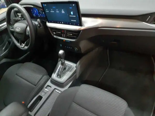 Ford Focus view 13