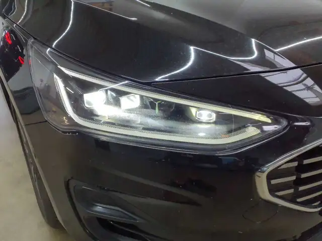 Ford Focus view 15