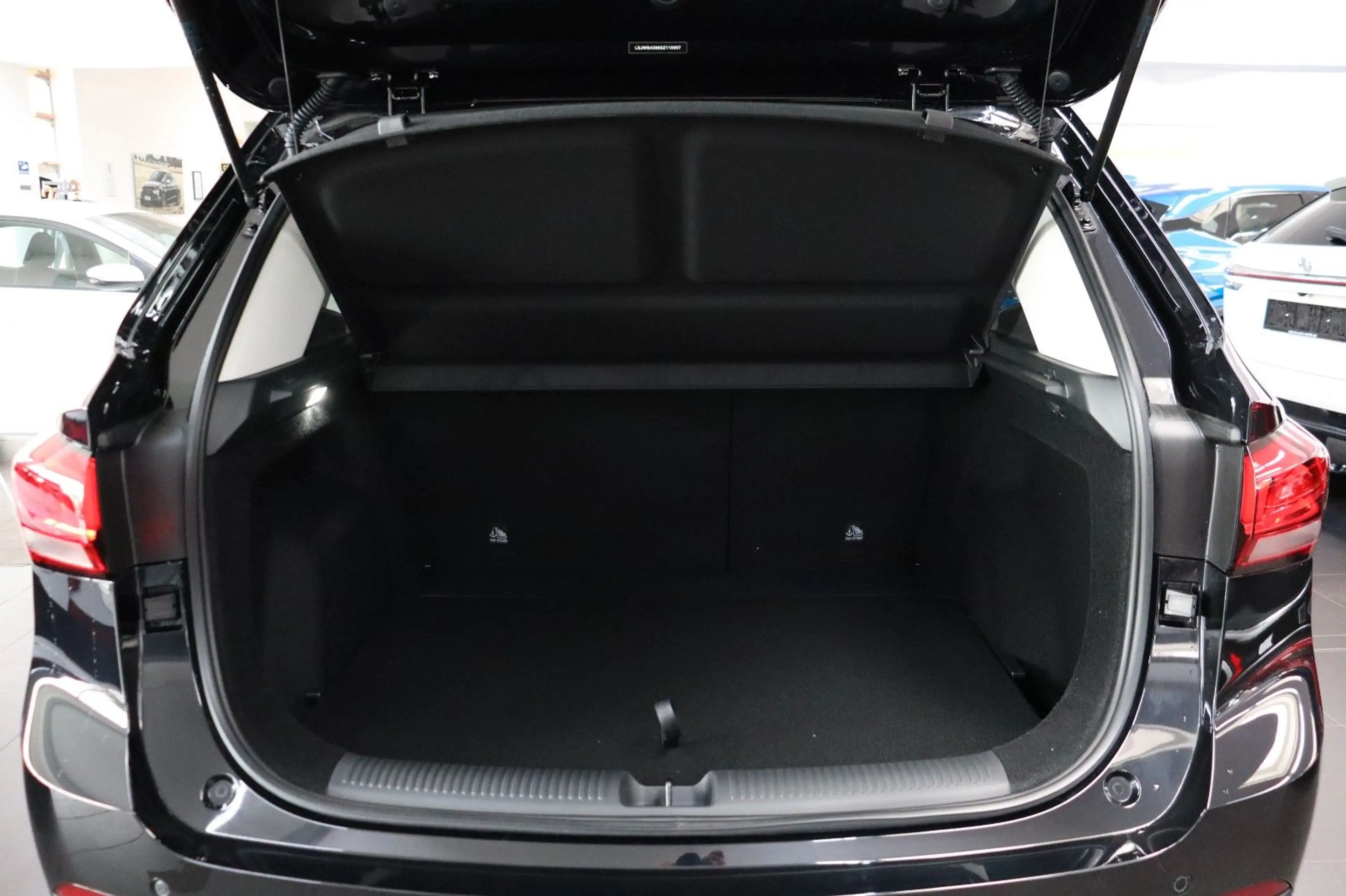 MG ZS 1.5 Hybrid+ Luxury 360°Navi,Totw PANO AKTION — photo 15