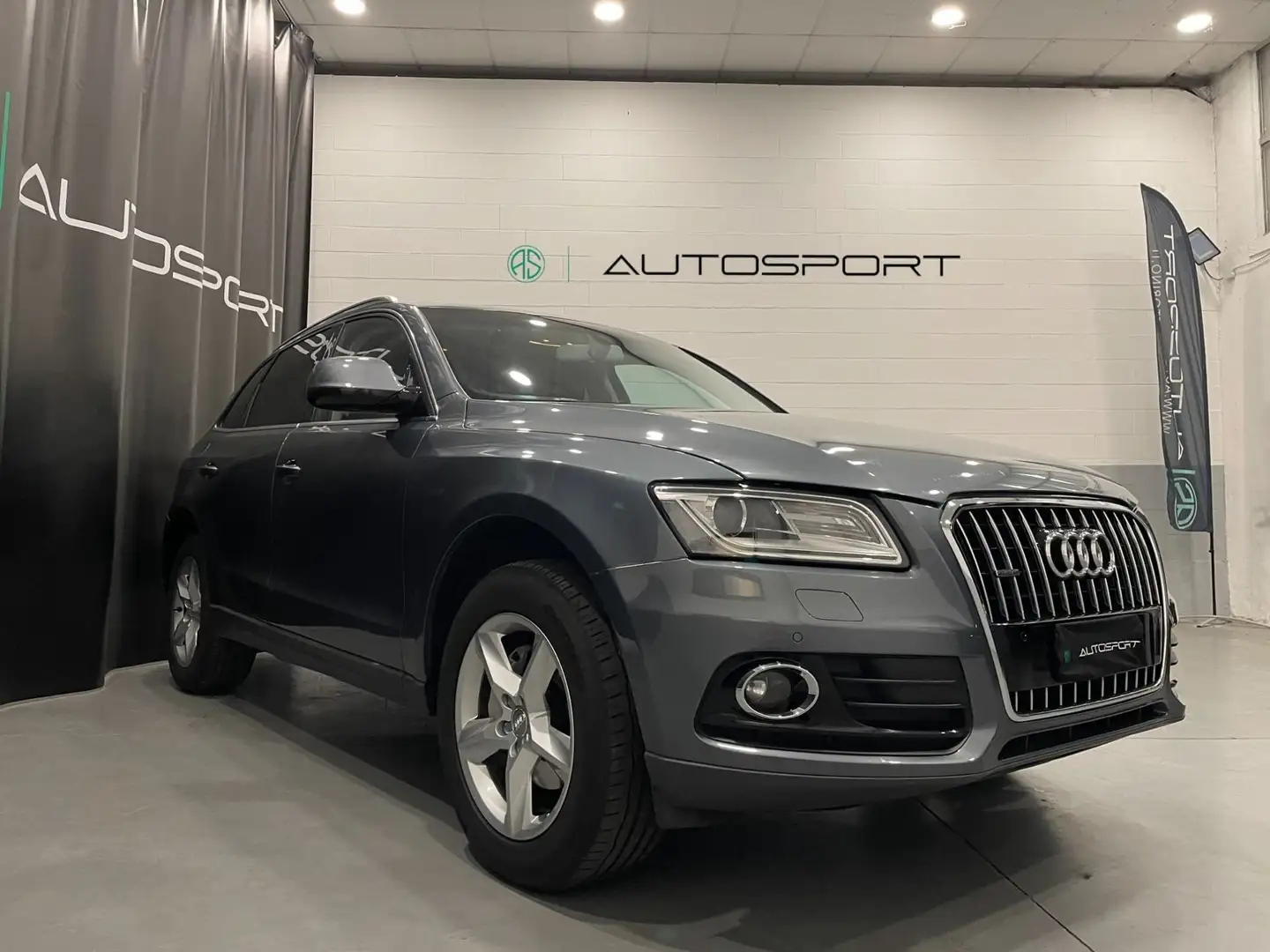 Audi Q5 Q5 2.0 TDI 190 CV clean diesel quattro S tr. Adva Grigio - 1