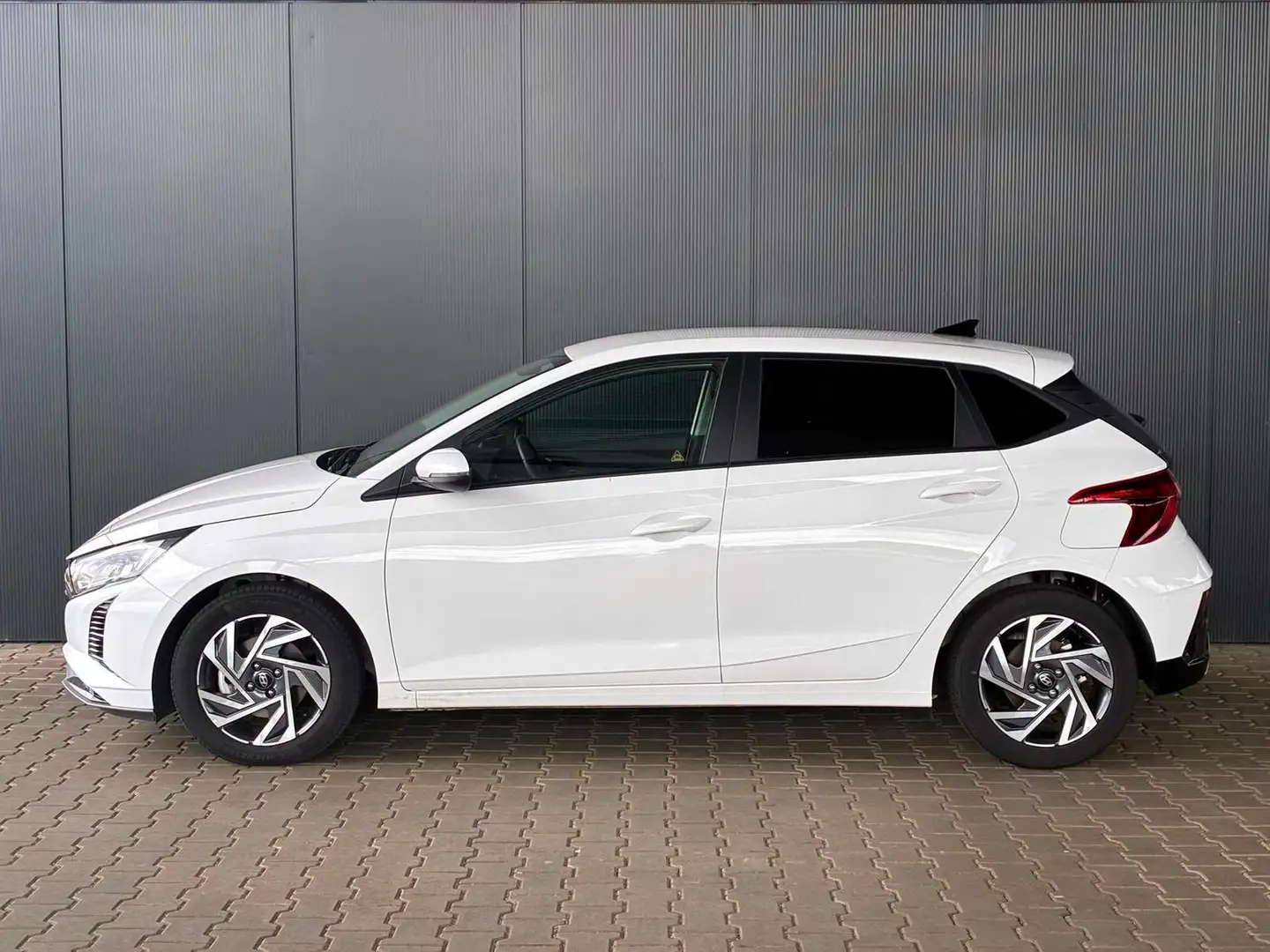 Hyundai i20 Comfort 1.0 T-GDI Automatik / LED Tempomat Navi... Weiß - 2