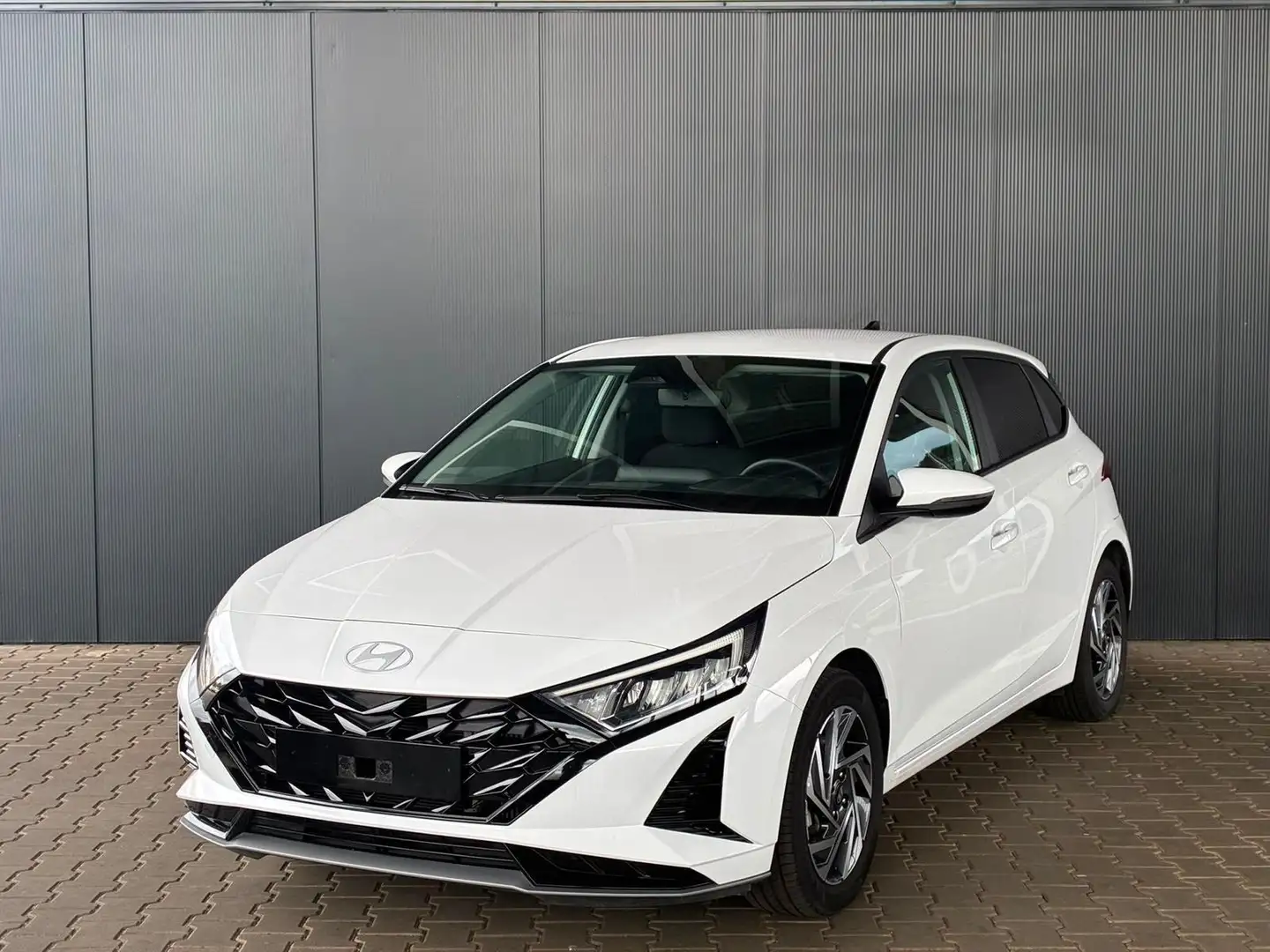 Hyundai i20 Comfort 1.0 T-GDI Automatik / LED Tempomat Navi... Weiß - 1
