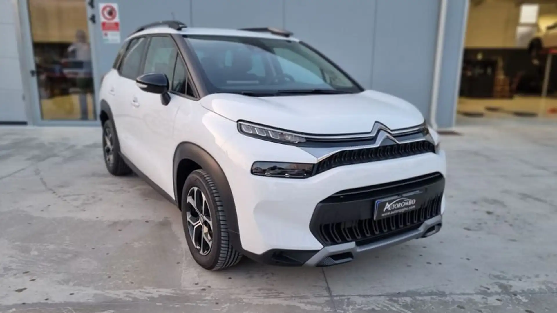 Citroen C3 Aircross PureTech 110 S&S Plus Blanc - 1