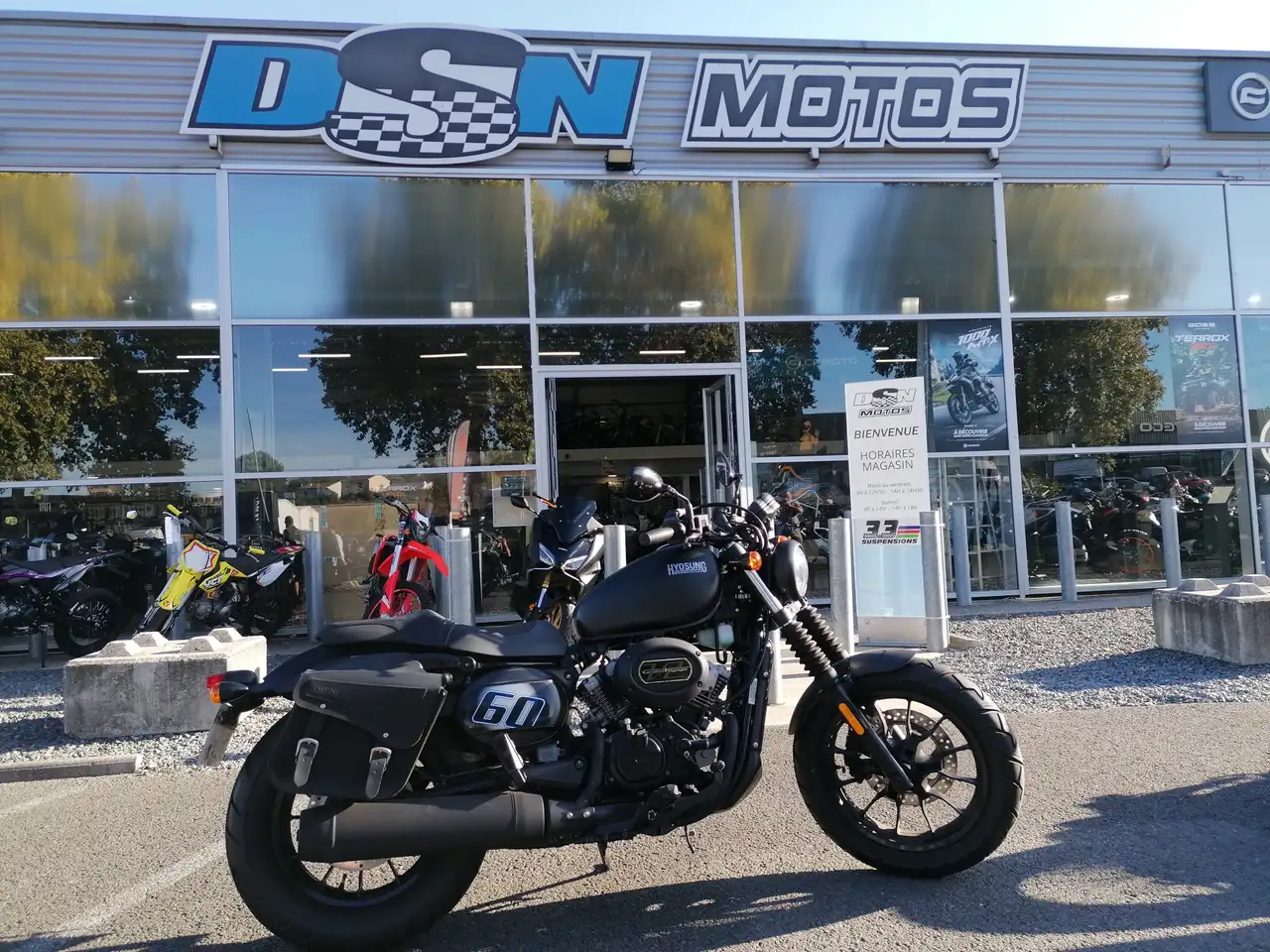 Hyosung Aquila 125