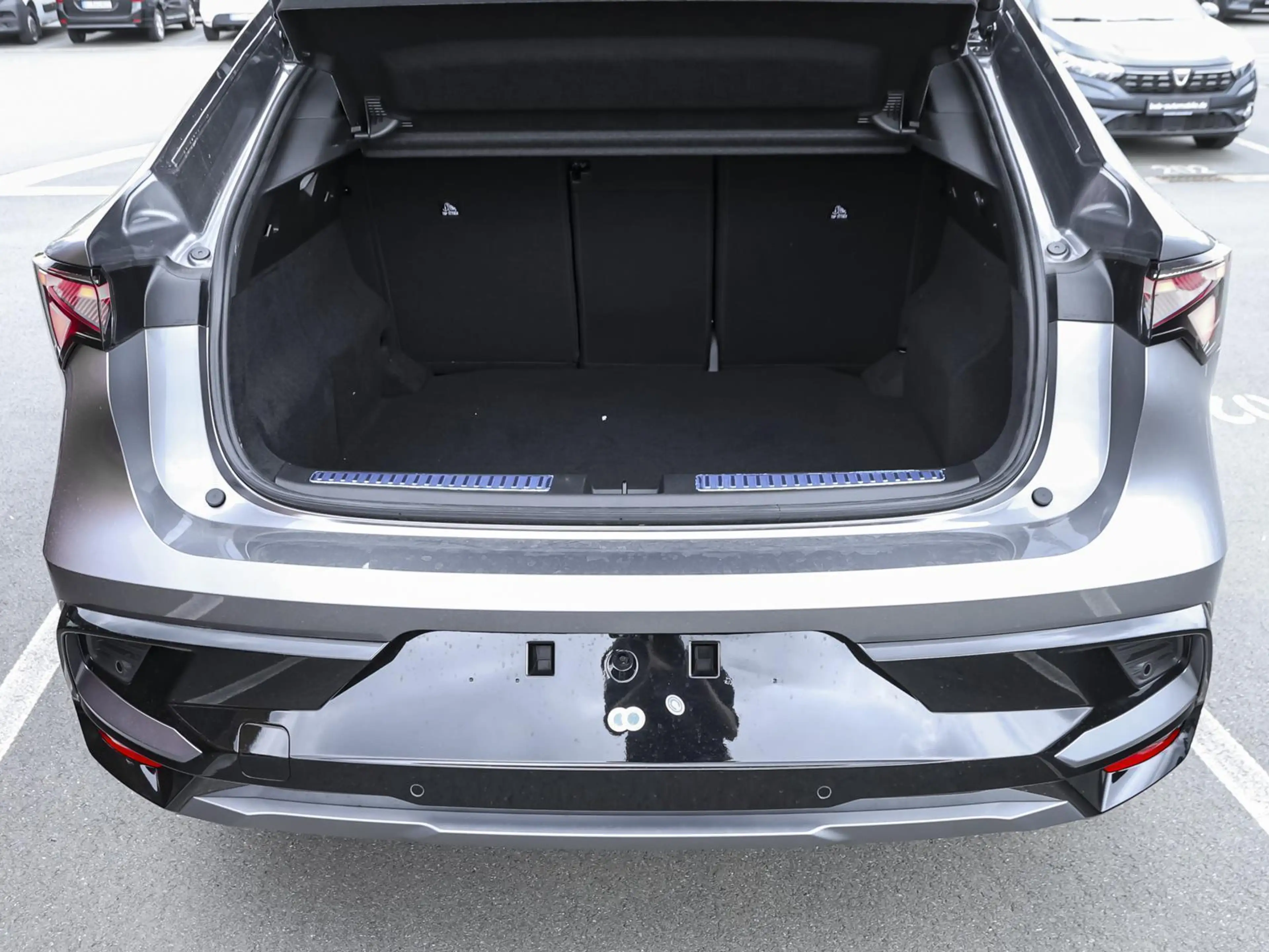 Renault Rafale Esprit Alpine Full Hybrid E-Tech 200 GJR — photo 8