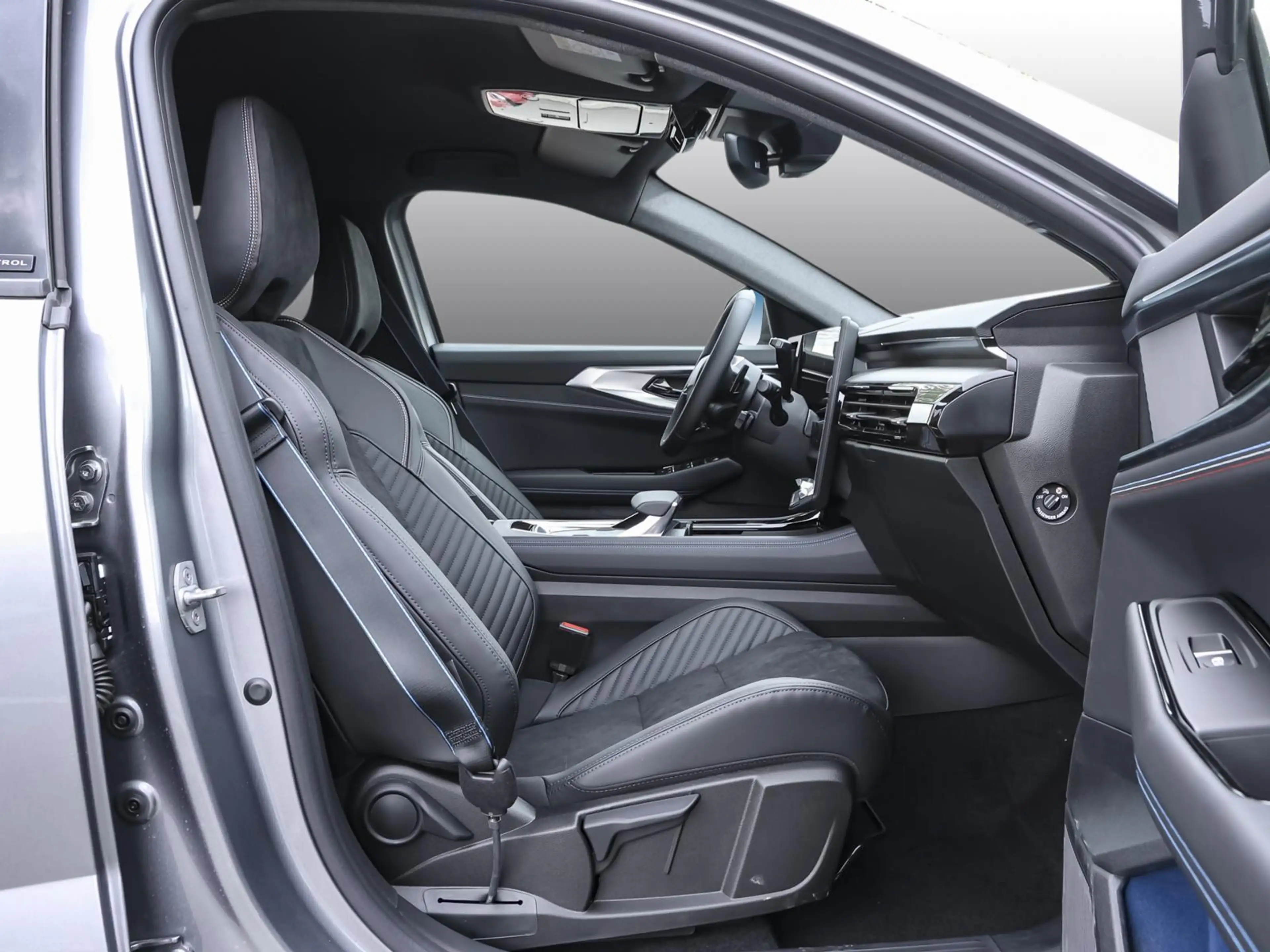 Renault Rafale Esprit Alpine Full Hybrid E-Tech 200 GJR — photo 3