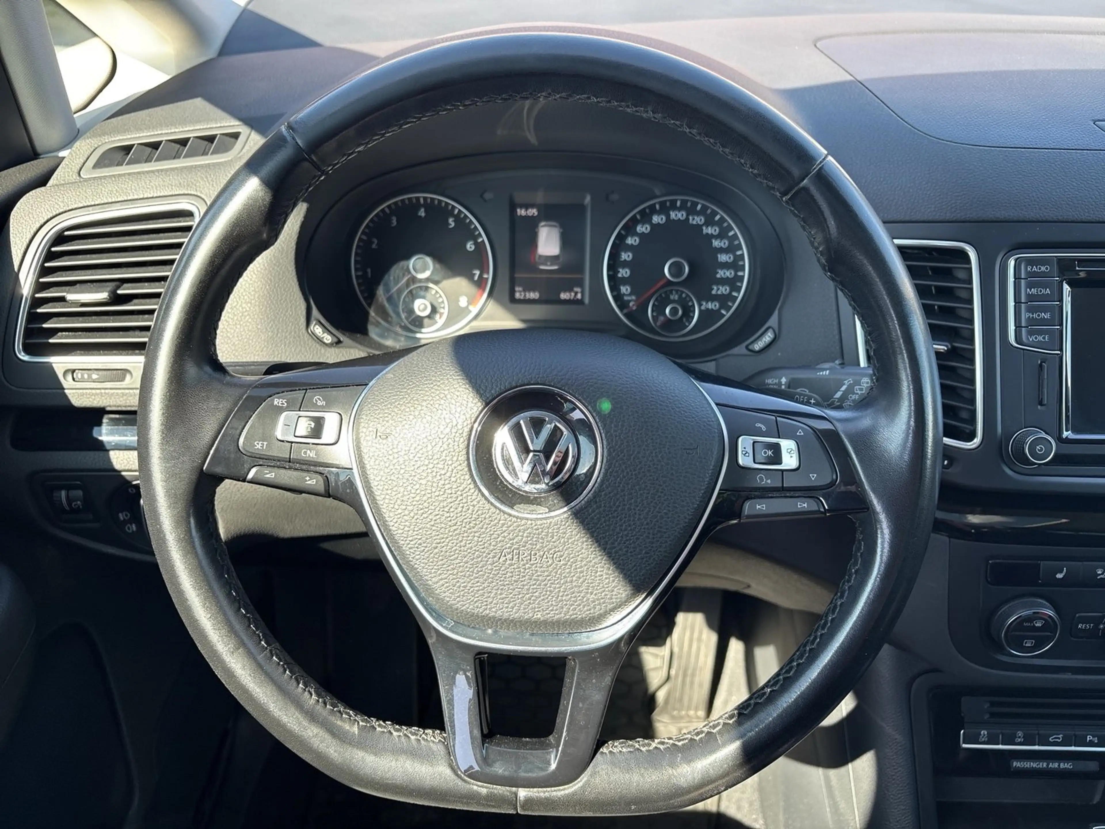 Volkswagen Sharan Business+ TSI DSG 7-Sitzer — photo 11